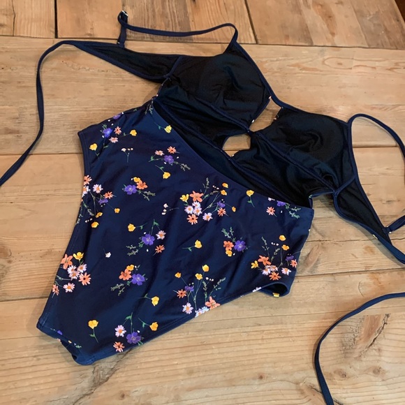 Cupshe‎ NWOT Cheerful Navy Scoop Neck Cutout One Piece Size Med No Tags In Suit - Picture 9 of 13